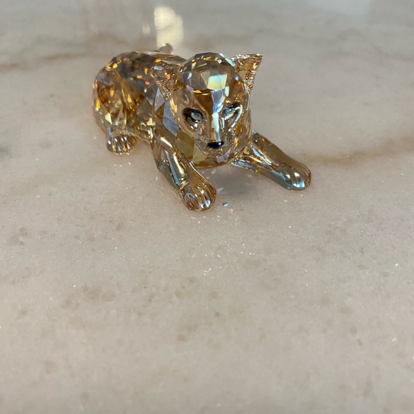 Swarovski Amur Leopard  *SOLD* - Picture 1 of 9